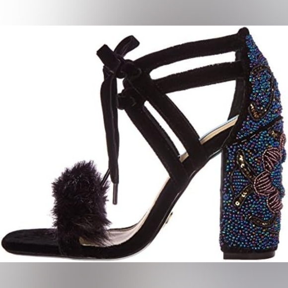 Blue by Betsey Johnson Beaded Block Heel Black Velvet Pumps w/ Faux Fur Toe 8.5 - Picture 4 of 15